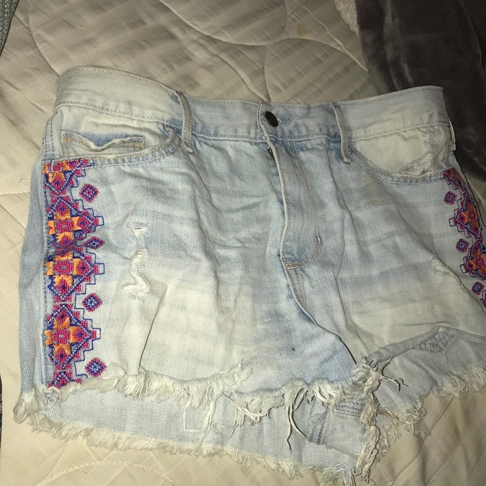 Hollister High Wasted shorts